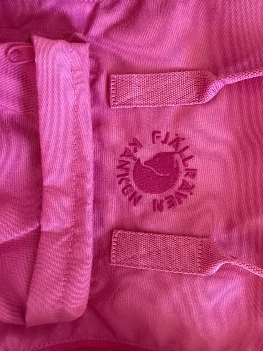 NEW Fjallraven Re-Kanken Backpack in Pink Rose, Standard Size